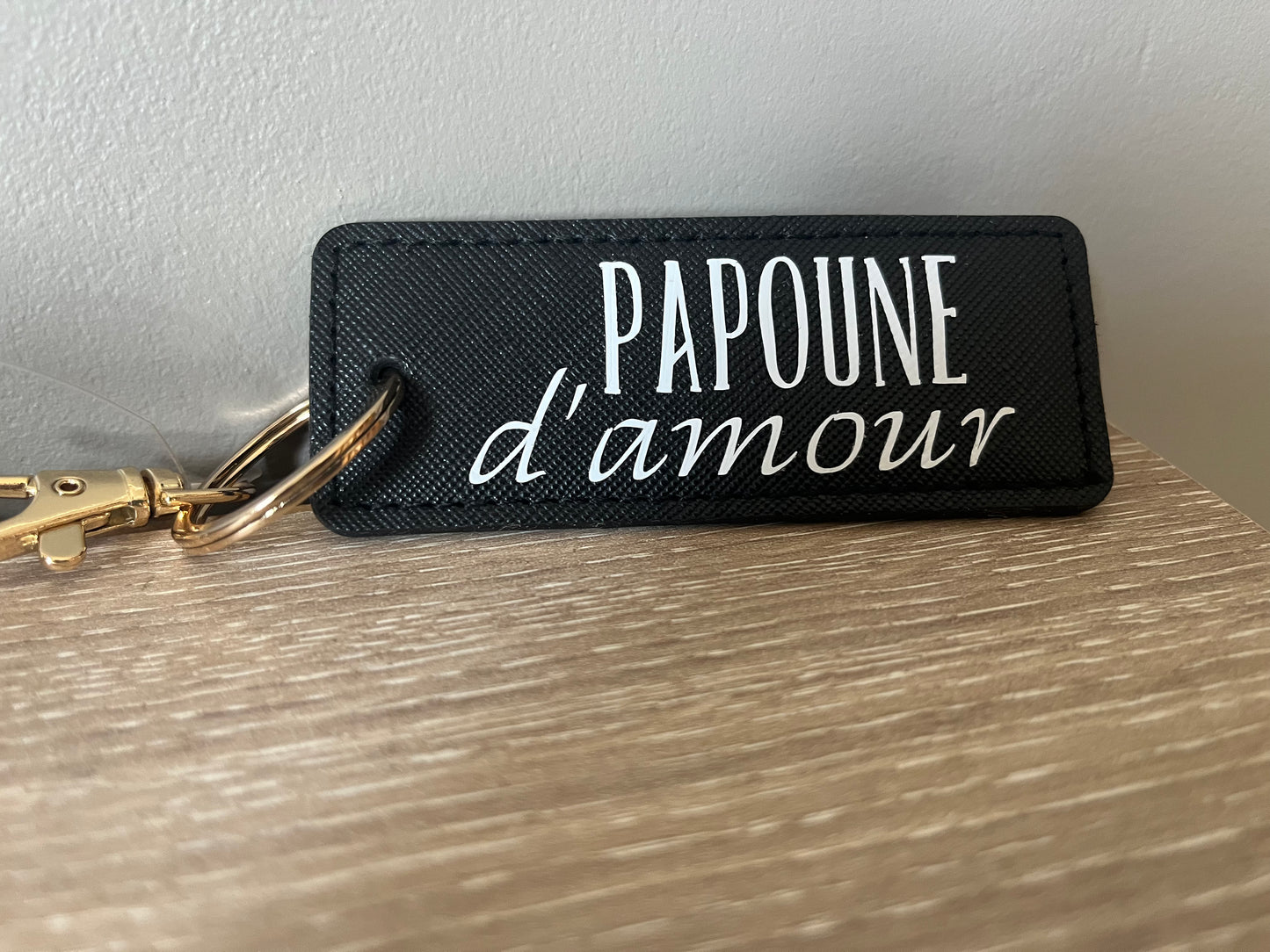 Porte clé simili cuir noir